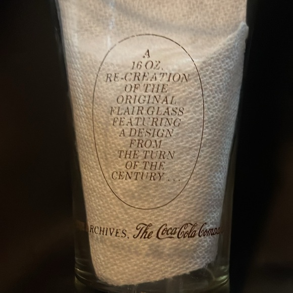 Coca Cola glasses. Sold in pairs Good condition - Picture 3 of 4